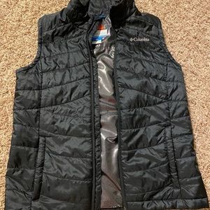 Columbia vest